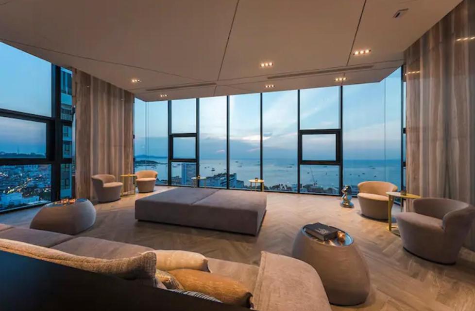 The Base Central Pattaya Quiet Room With Infinity Pool & Free Netflix Exterior photo