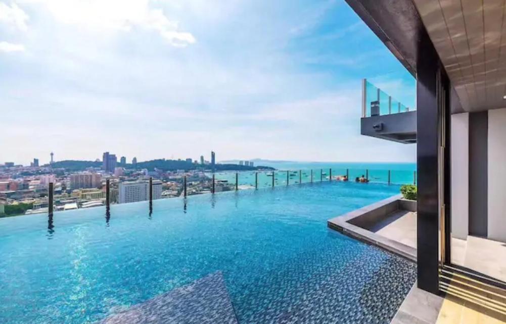 The Base Central Pattaya Quiet Room With Infinity Pool & Free Netflix Exterior photo